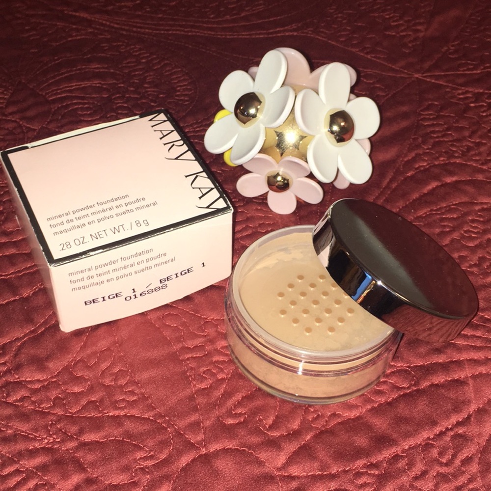 Mary Kay mineral powder foundation
